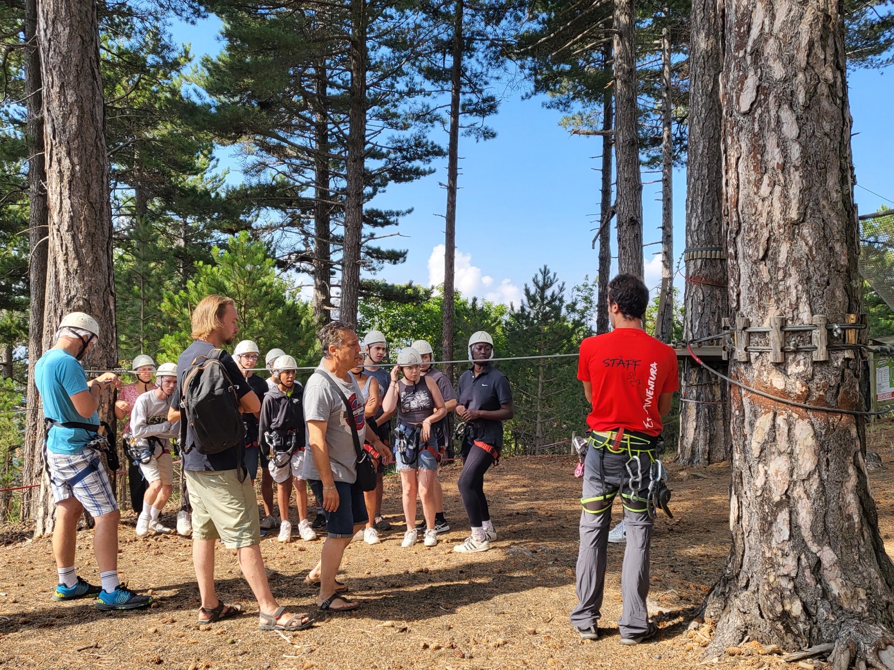 Percorsi sospesi tra gli alberi di EtnAvventura